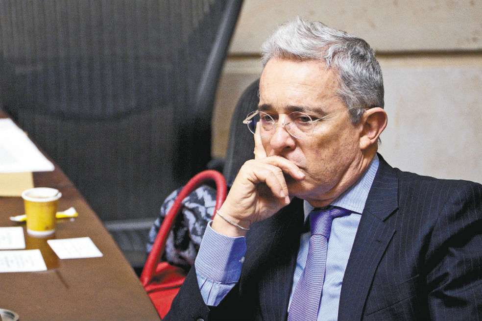 Suspendidas las indagatorias contra Uribe y Prada investigados por presunta manipulación de testigos