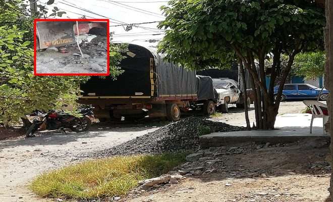 Barrio El Níspero es un parqueadero de “carros viejos”, la problemática acrecienta y las autoridades ‘ni fu ni fa’