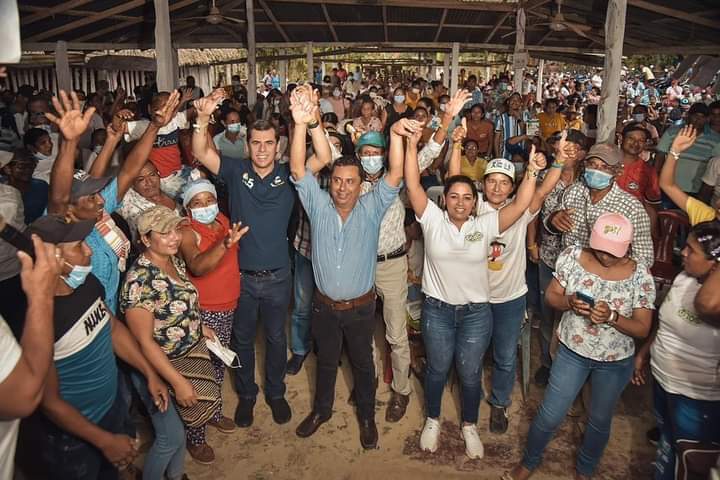 Masivo respaldo en Canalete al aspirante al Senado Julio Elías Vidal