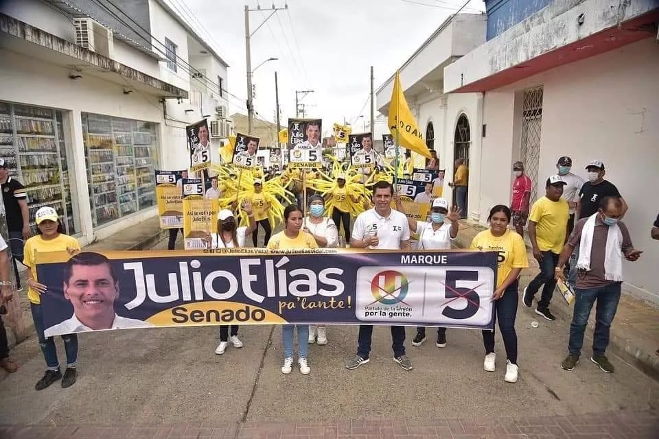 Comerciantes de Sahagún le expresaron su apoyo y cariño a Julio Elías Vidal