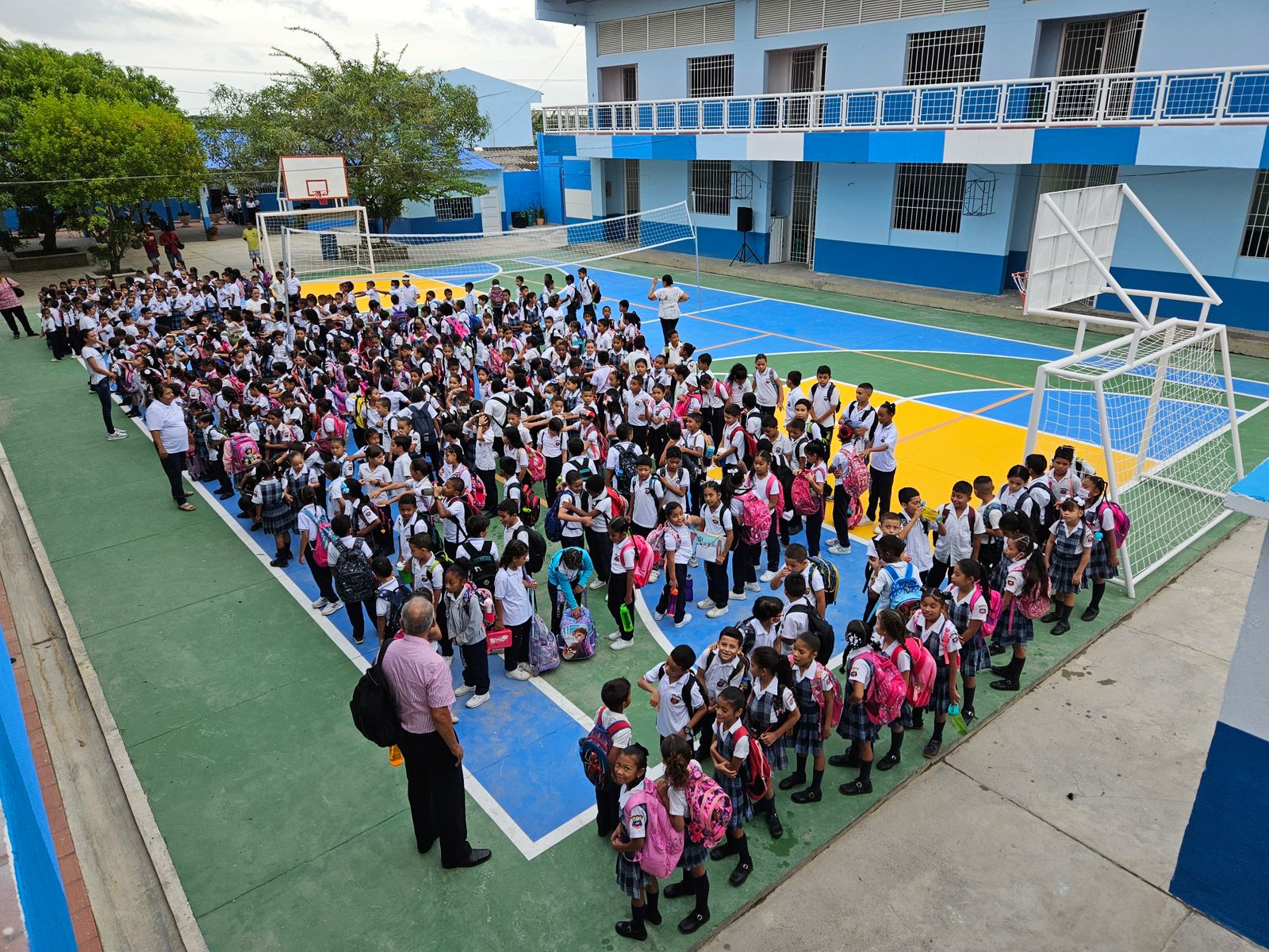 Luego de mejoras locativas realizadas por Alcaldía de Montería, estudiantes de la I.E. El Dorado regresaron a las aulas