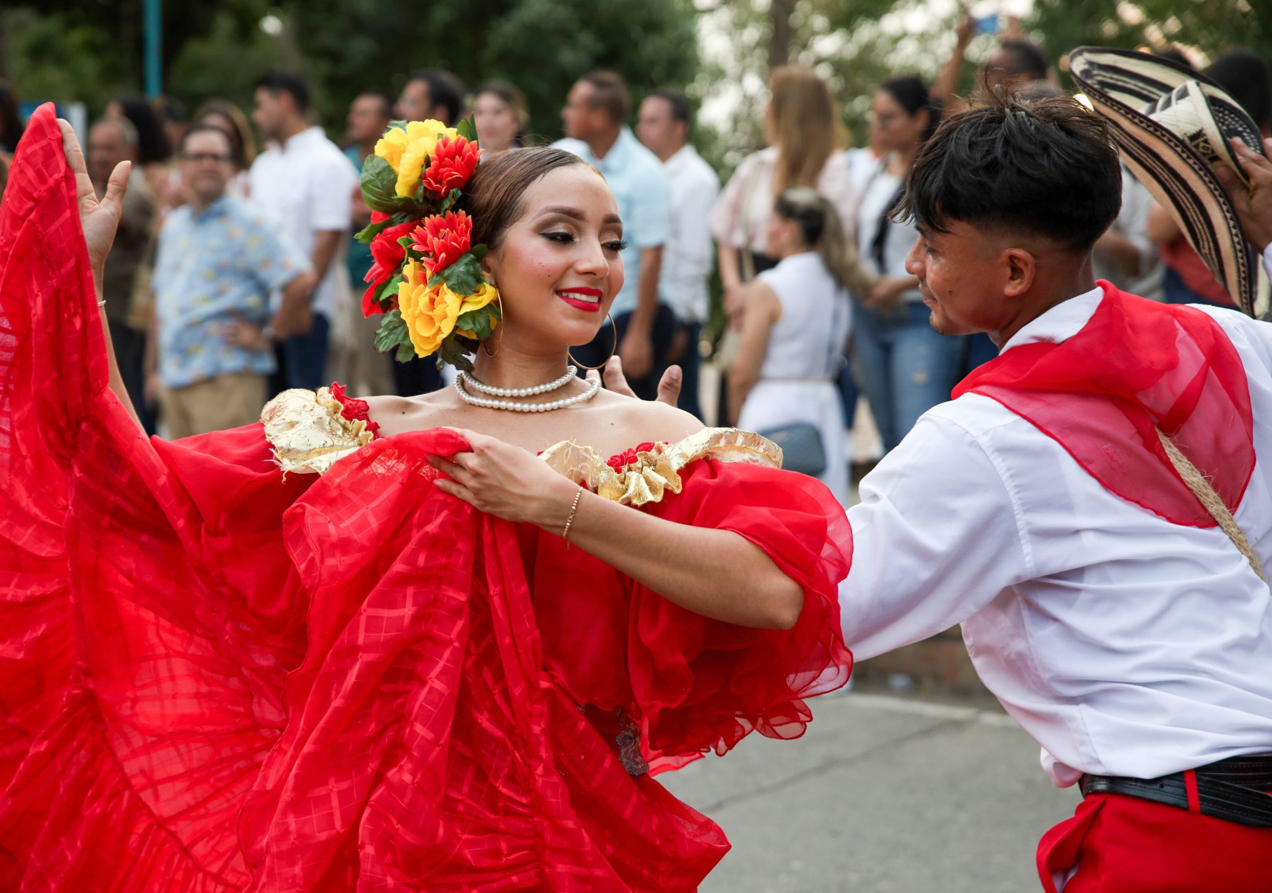 Ya están abiertas las inscripciones para el desfile de comparsas de las Fiestas del Río 2024