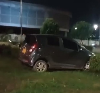 Mujer de 19 años estrelló un carro contra el monumento al Campesino en Montería, al parecer, manejaba borracha