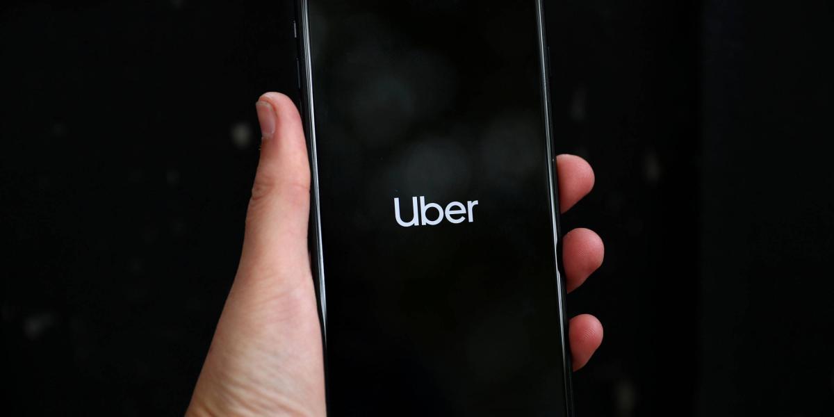 “Tuve que saltar del auto”: joven denuncia a conductor de Uber por acoso sexual