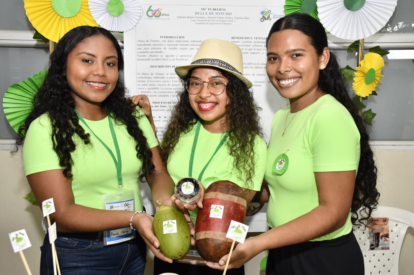 Dulce de totumo y agua saborizada de cacao ¿Los probaría?