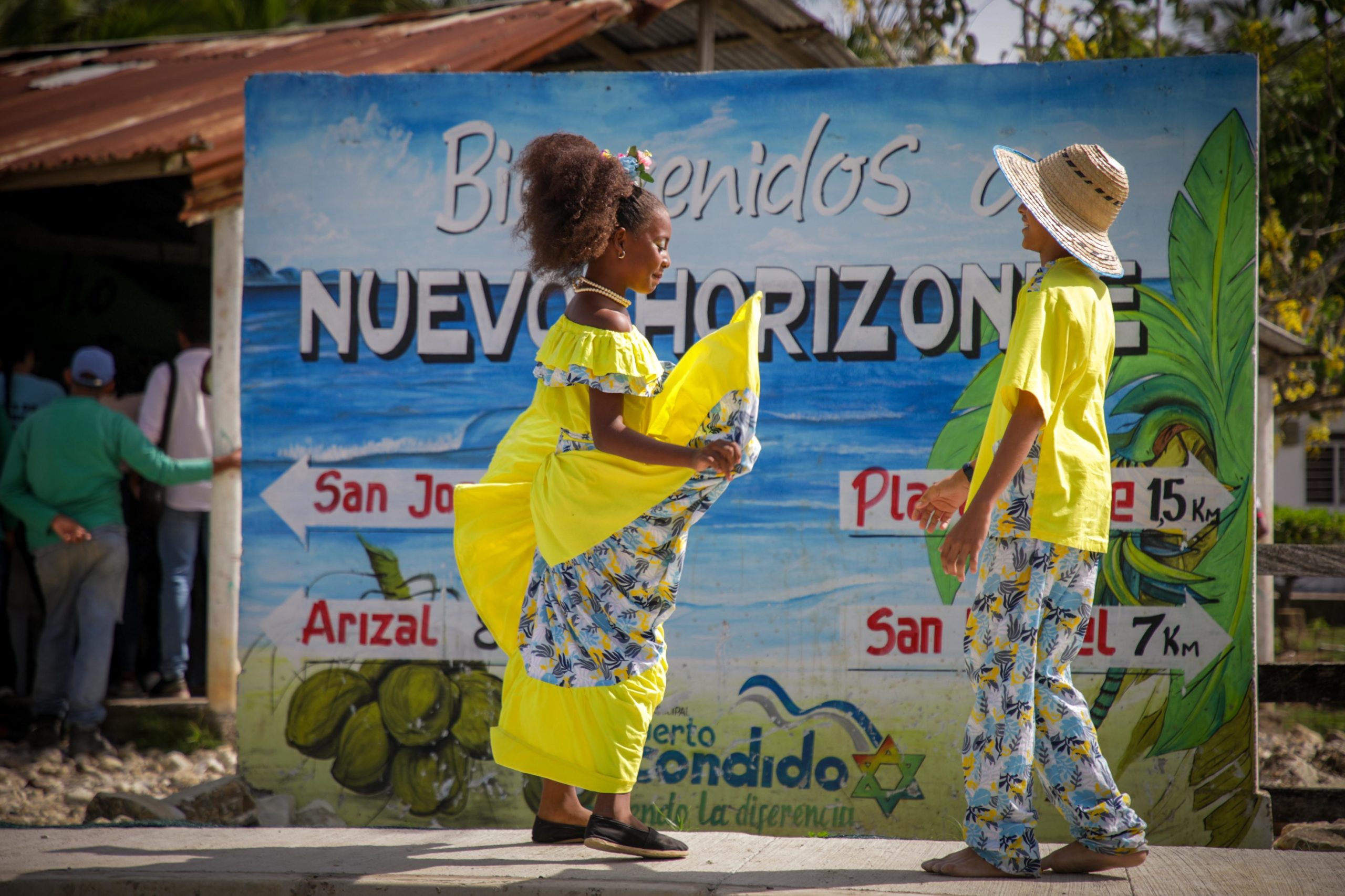 En seis meses Puerto Escondido pasó de trocha a vía pavimentada al mar