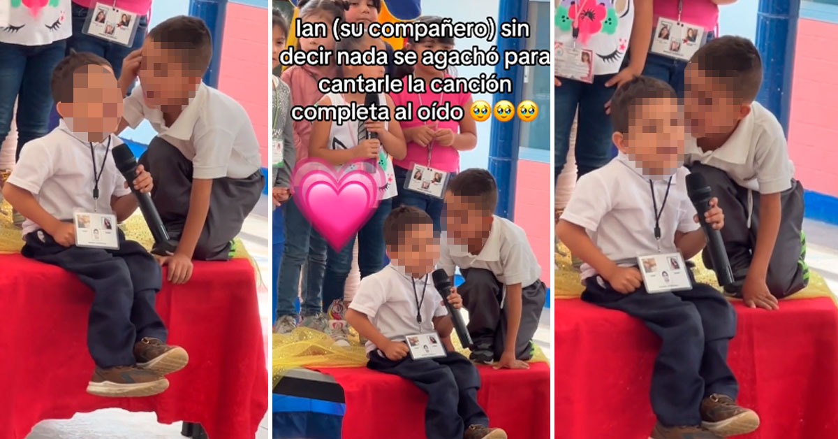 ¡Que hermoso momento! Ayudó a su compañero con discapacidad motriz a cantar frente a toda la escuela