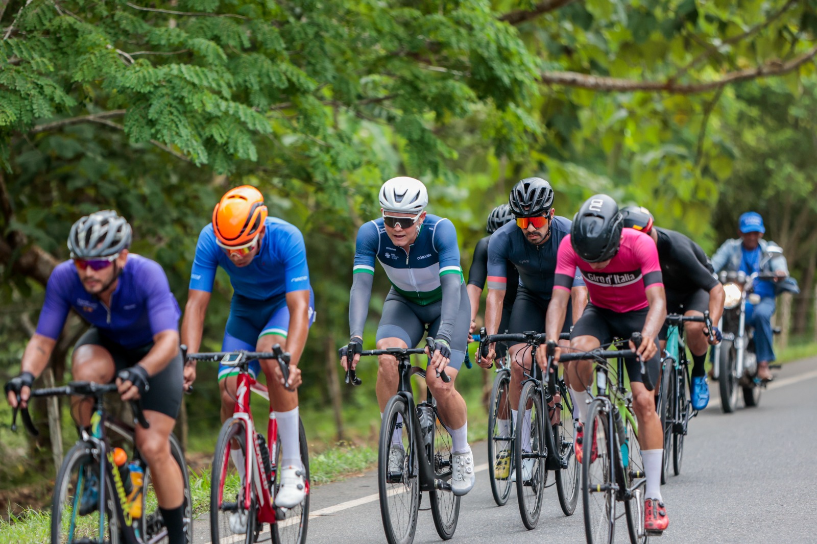 ¡Ojo! Cerrarán la vía Montería – Arboletes por competencia ciclística