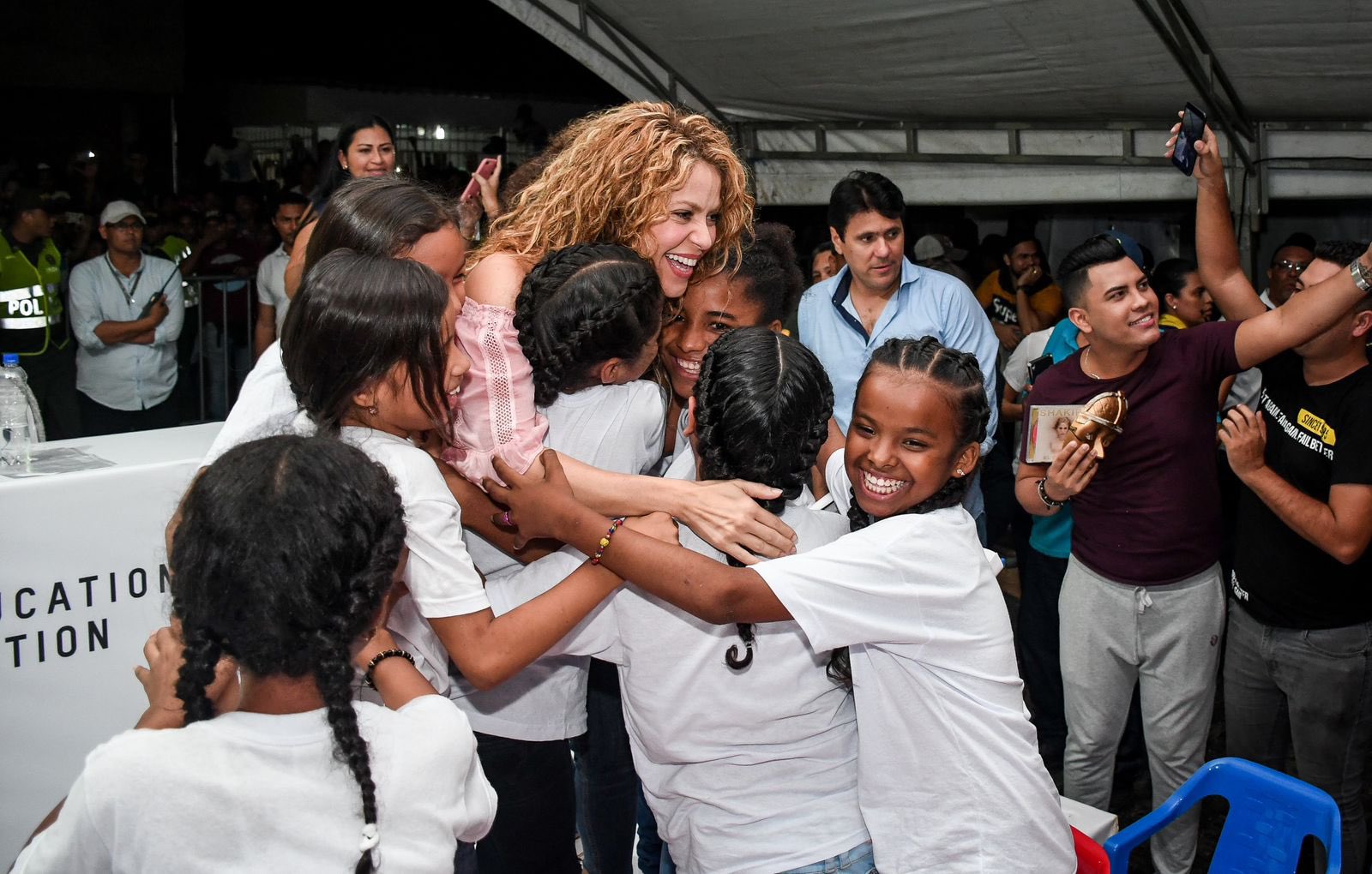 Shakira a sus 47 años debe ser nominada a la mujer más querida en Colombia