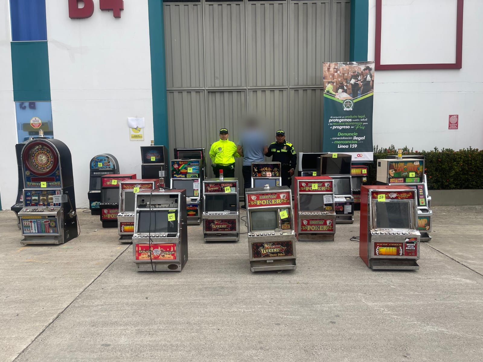 ¡A robar a otro lado! Tremendo ‘tramuyo’ tenían en un casino ilegal en el centro de Montería